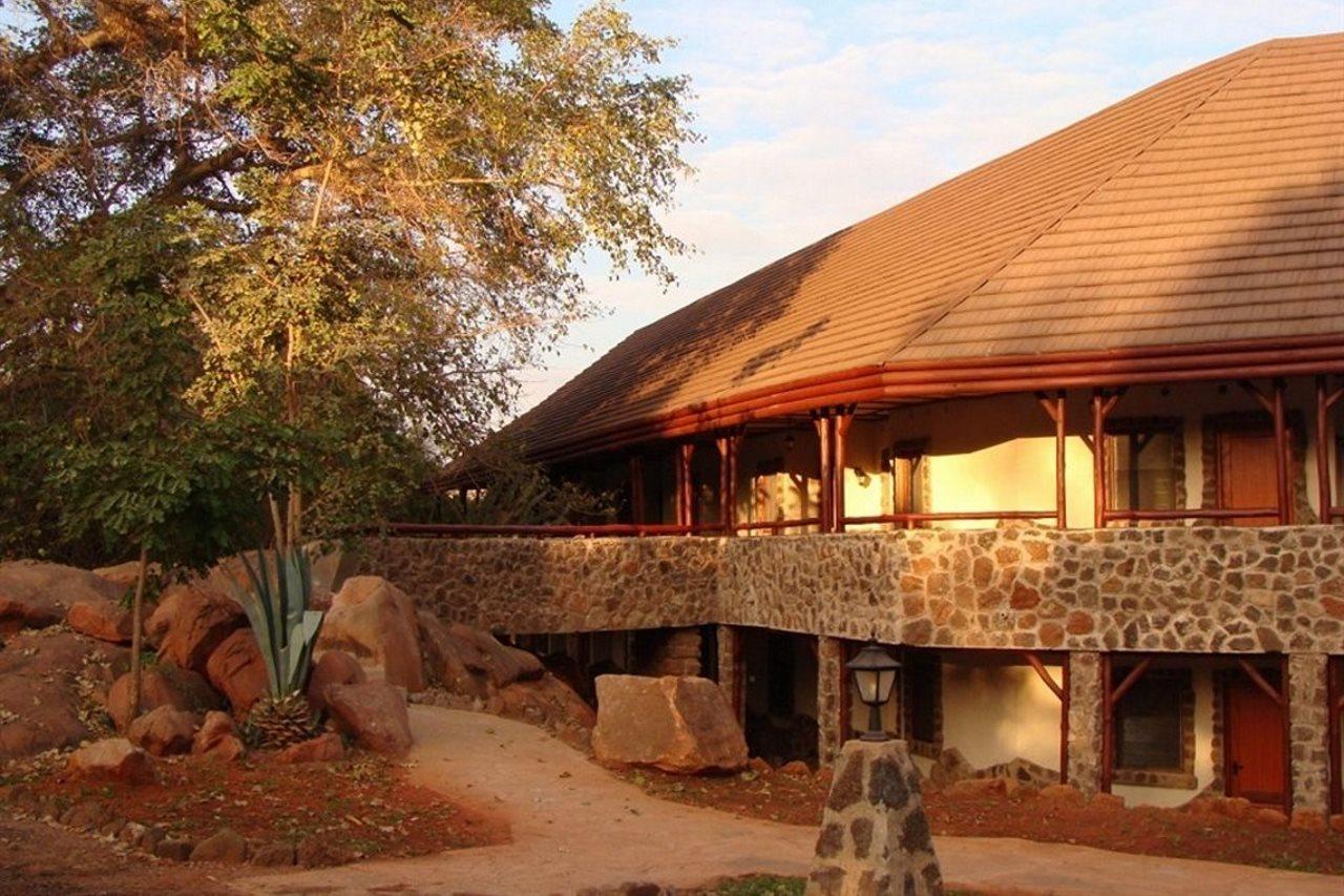 Tsavo Kilaguni Serena Safari Lodge מראה חיצוני תמונה