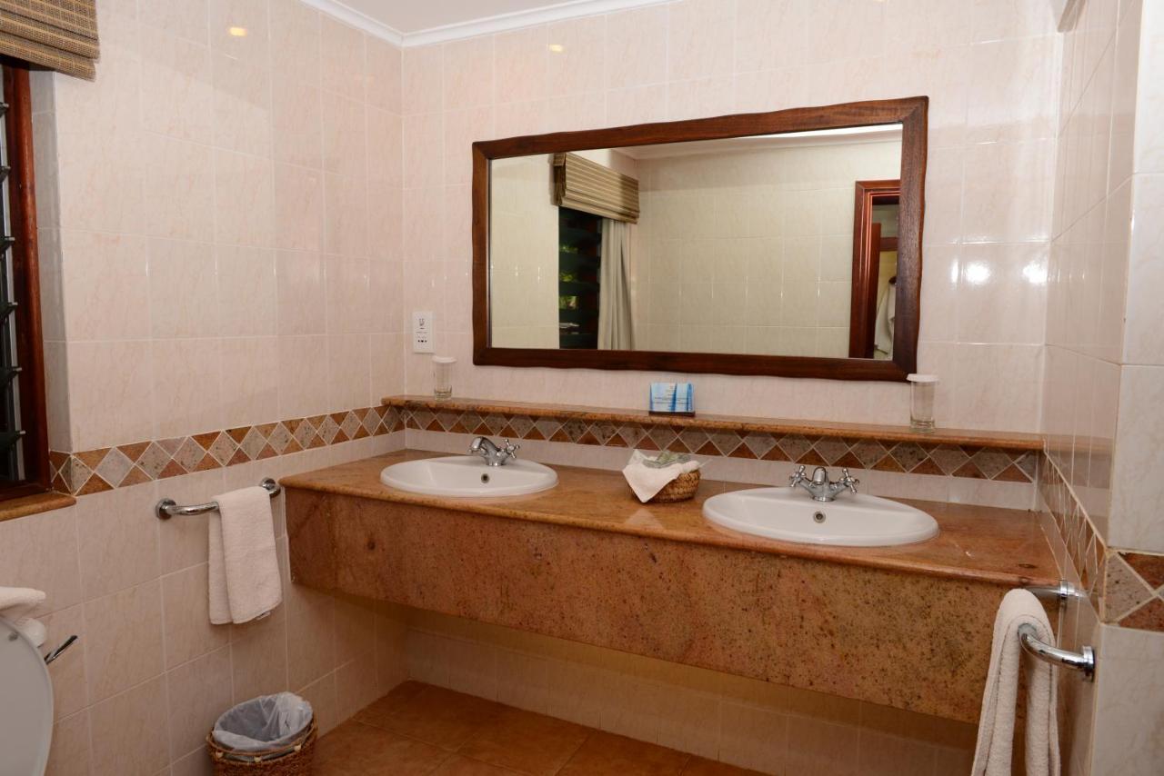 Tsavo Kilaguni Serena Safari Lodge מראה חיצוני תמונה