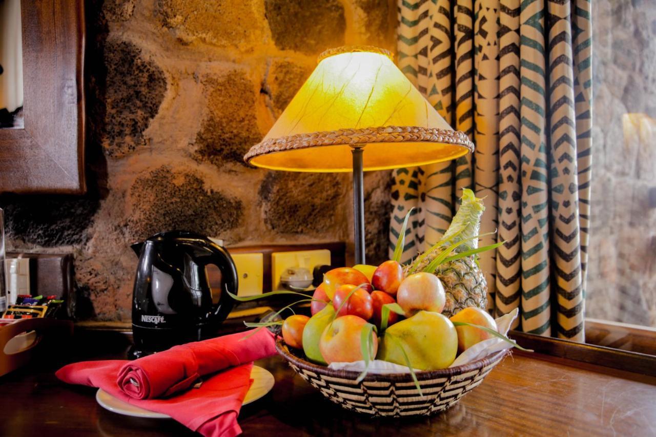 Tsavo Kilaguni Serena Safari Lodge מראה חיצוני תמונה
