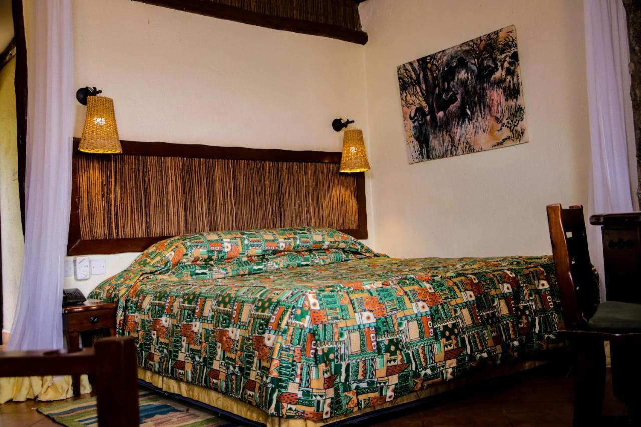Tsavo Kilaguni Serena Safari Lodge מראה חיצוני תמונה