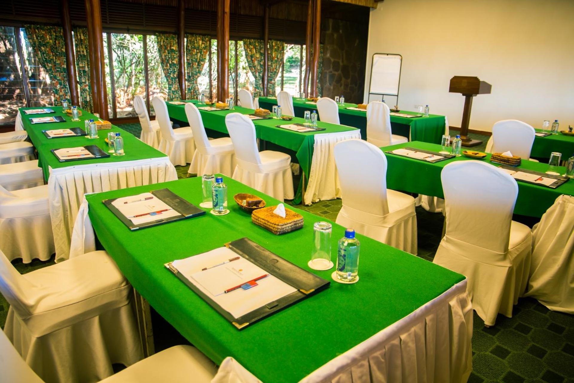 Tsavo Kilaguni Serena Safari Lodge מראה חיצוני תמונה
