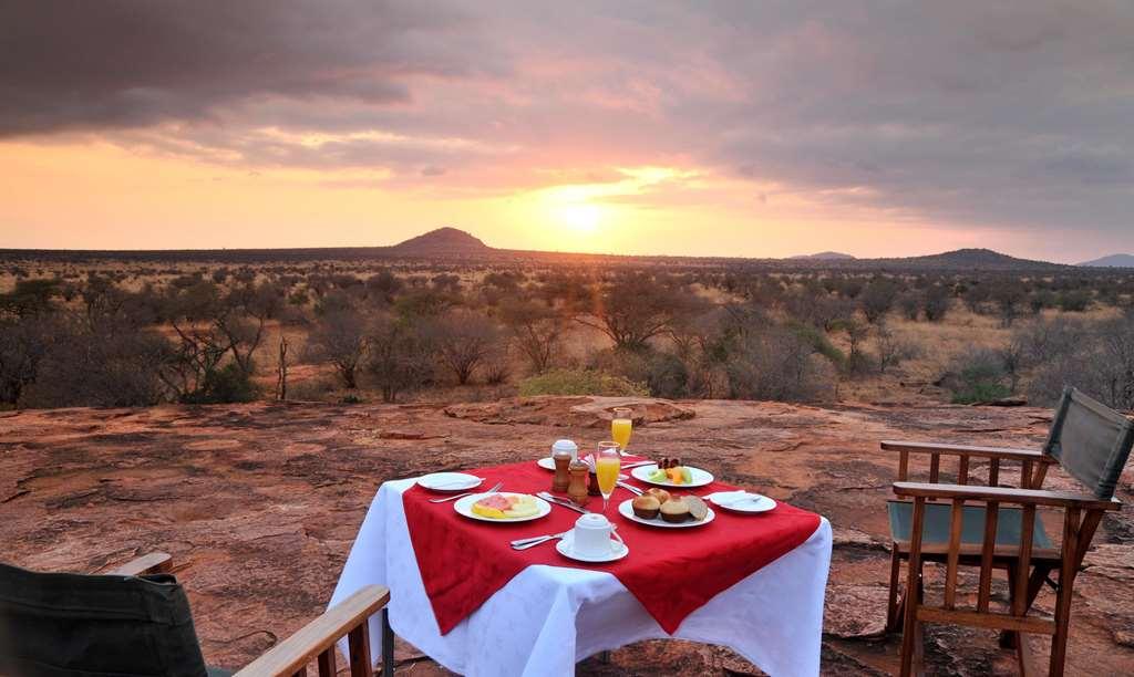 Tsavo Kilaguni Serena Safari Lodge מסעדה תמונה