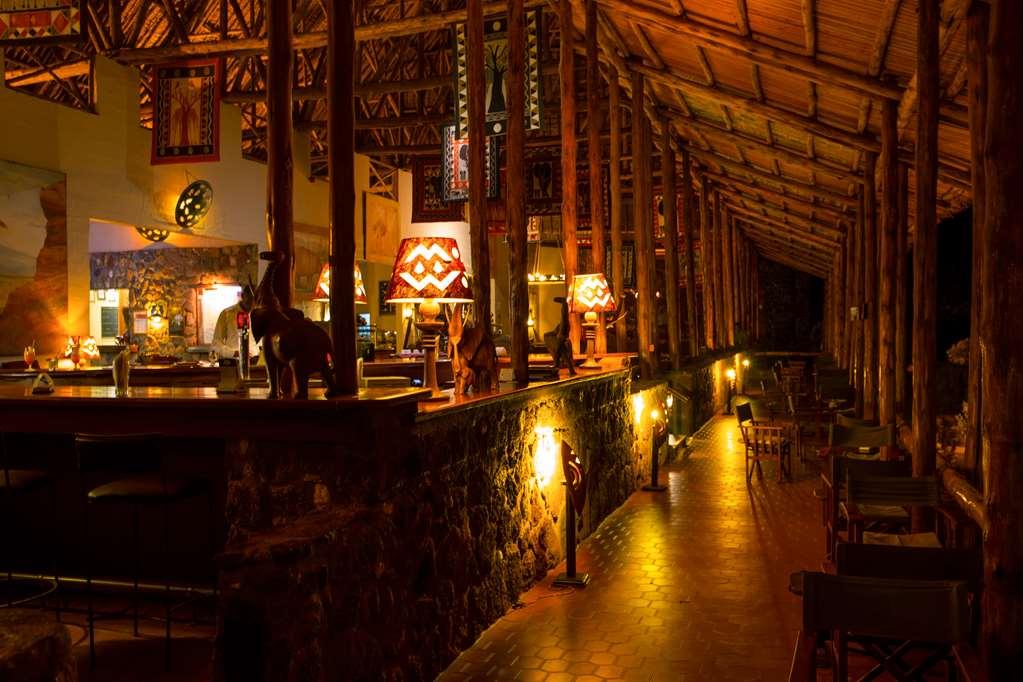 Tsavo Kilaguni Serena Safari Lodge מסעדה תמונה