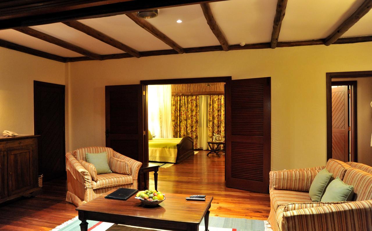 Tsavo Kilaguni Serena Safari Lodge מראה חיצוני תמונה