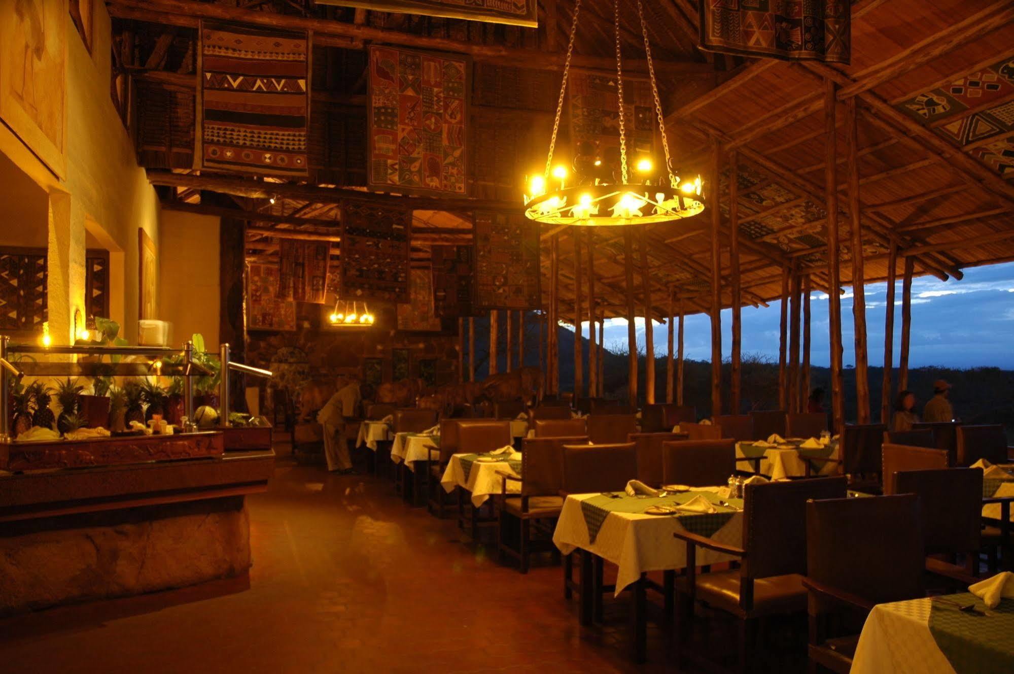 Tsavo Kilaguni Serena Safari Lodge מראה חיצוני תמונה