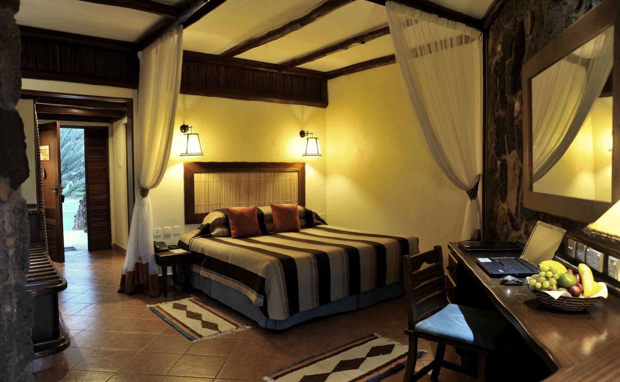 Tsavo Kilaguni Serena Safari Lodge מראה חיצוני תמונה