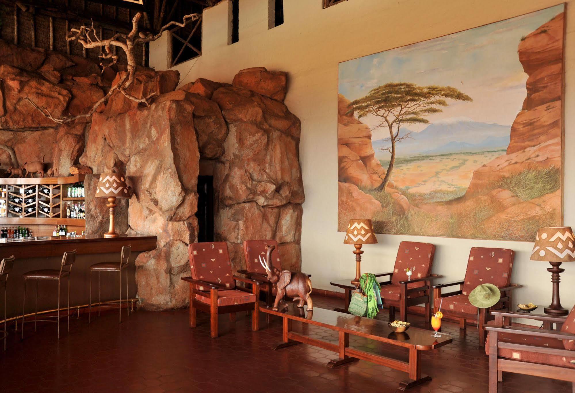 Tsavo Kilaguni Serena Safari Lodge מראה חיצוני תמונה