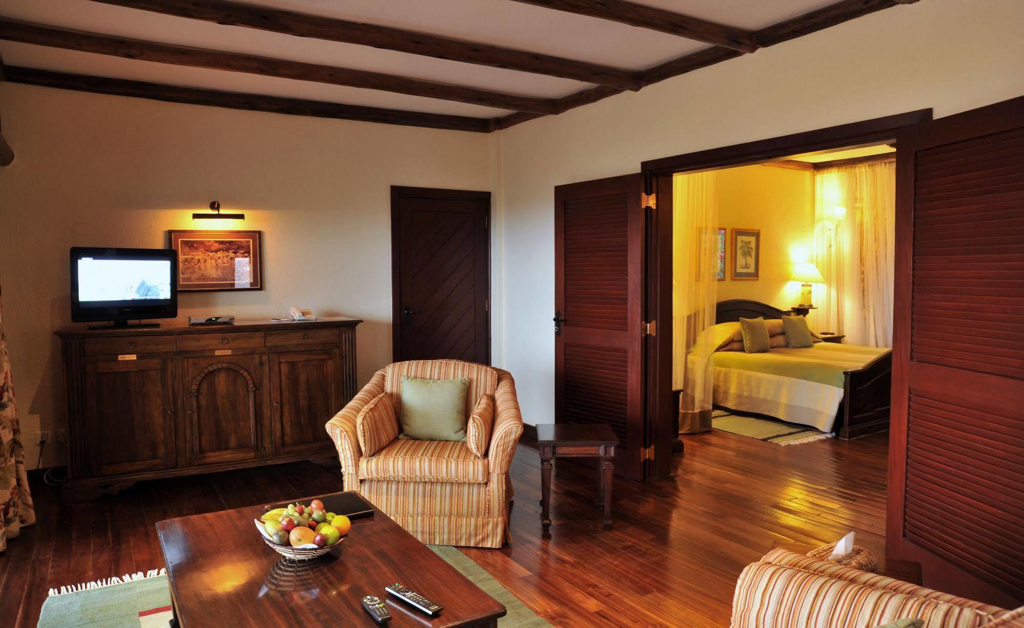 Tsavo Kilaguni Serena Safari Lodge מראה חיצוני תמונה